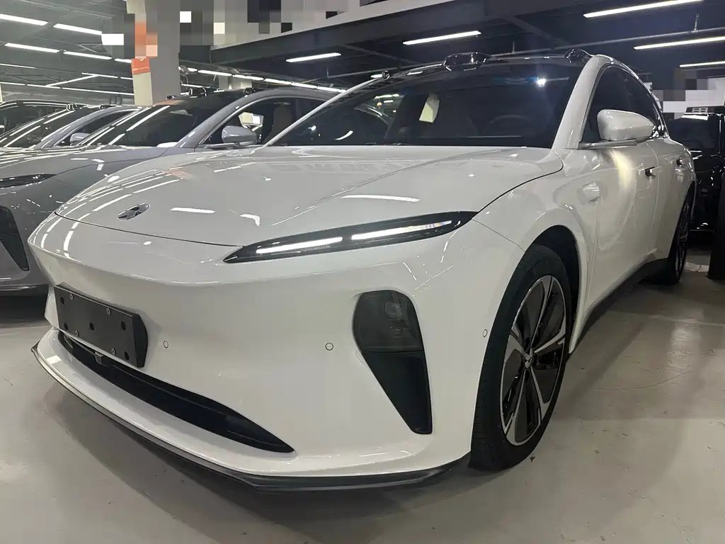 NIO ET5T 2024