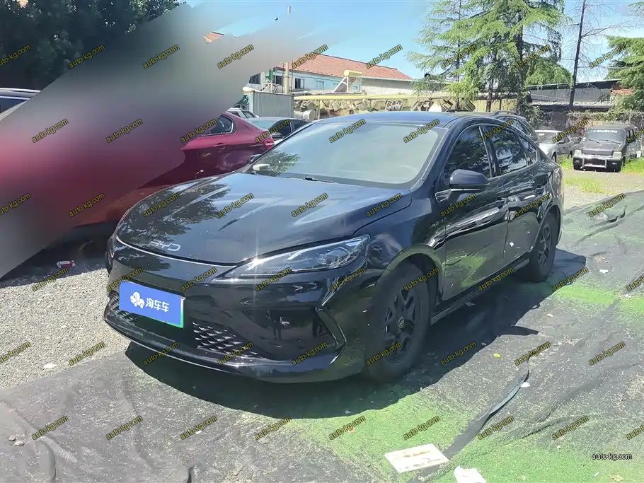 BYD Seal 05 DM-i 2025