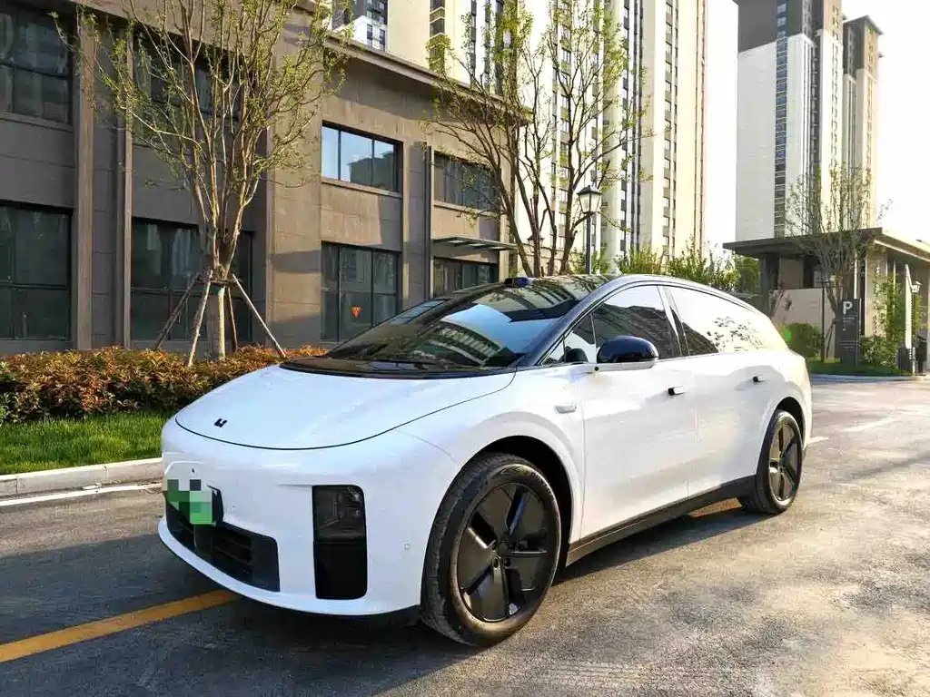 Li Auto Lii6 2025