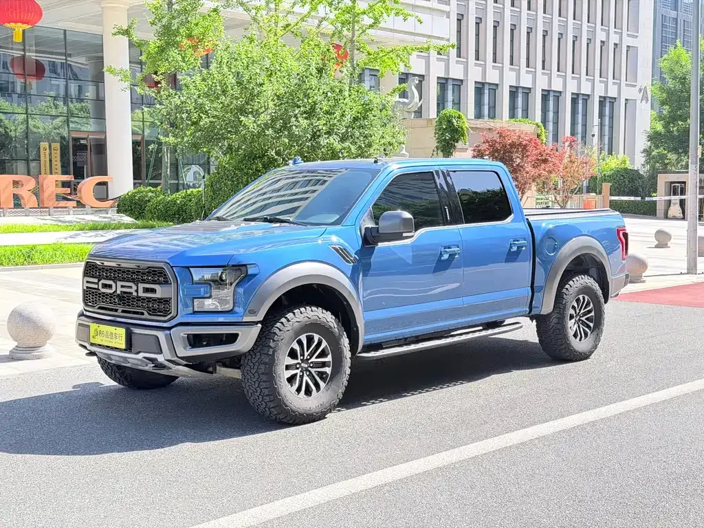 Ford F-150 Raptor 2020 — фото 1 из 34