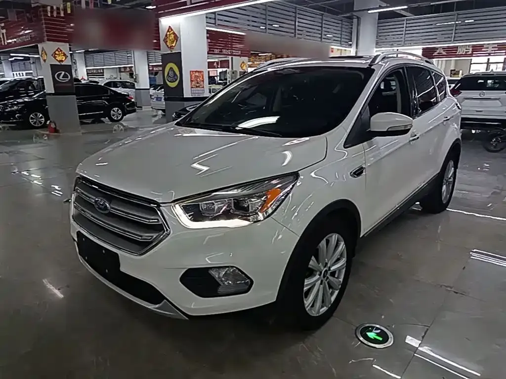 Ford Kuga 2017 — фото 1 из 25