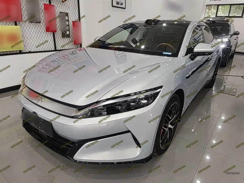 BYD 汉L 2025