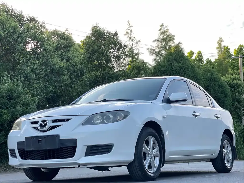 Mazda 3 2013 — фото 1 из 15