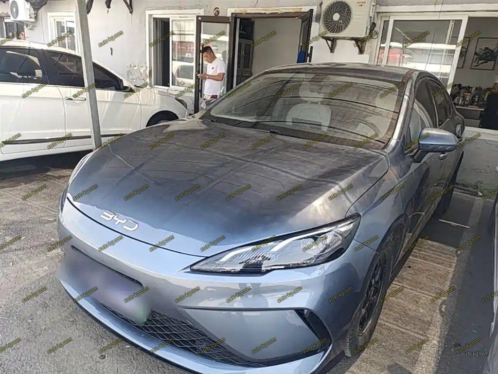 BYD Seal 05 DM-i 2025