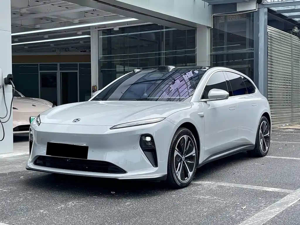 NIO ET5T 2024