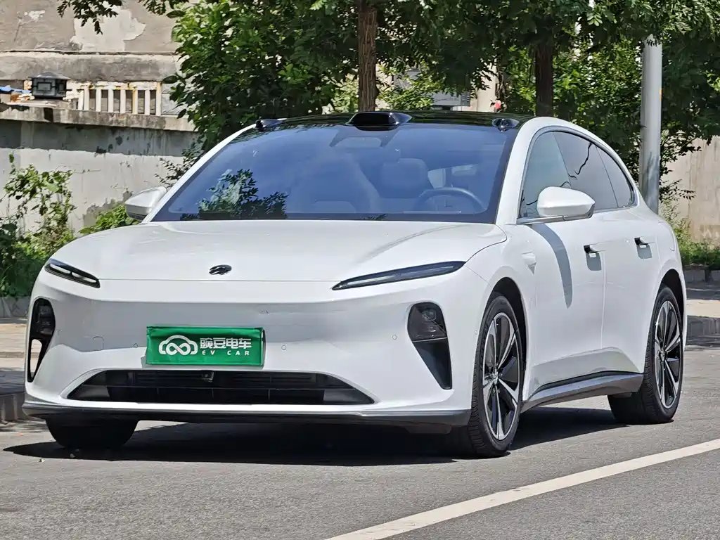 NIO ET5T 2025