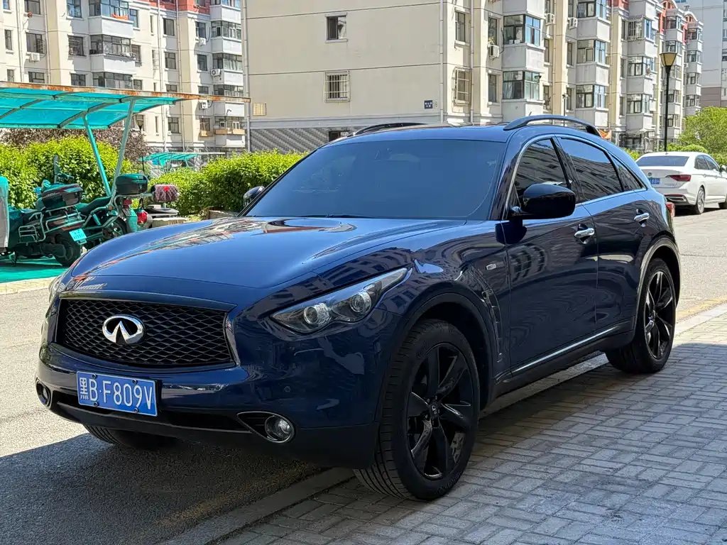 Infiniti QX70 2017