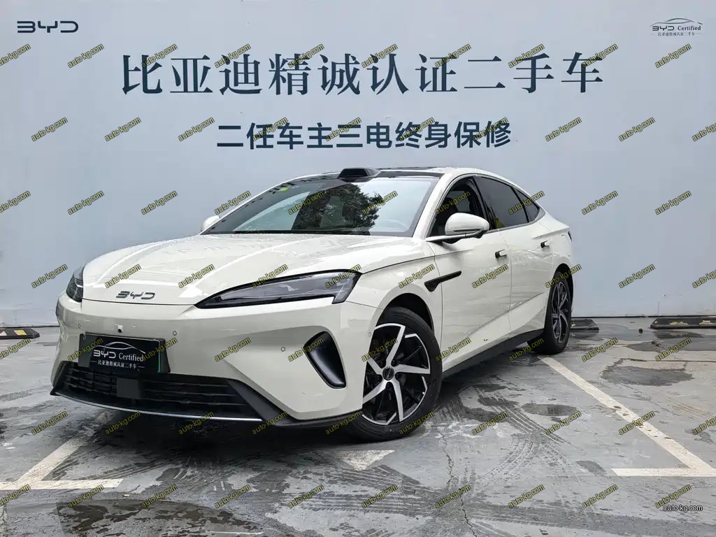BYD Seal 07 DM-i 2025