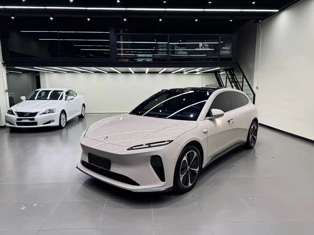 NIO ET5T 2025