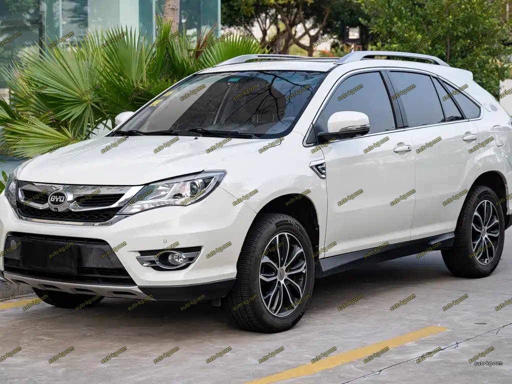 BYD S7 2015