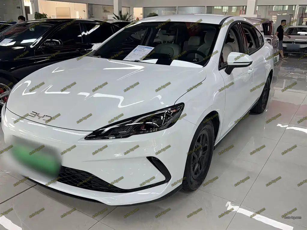 BYD Seal 05 DM-i 2025