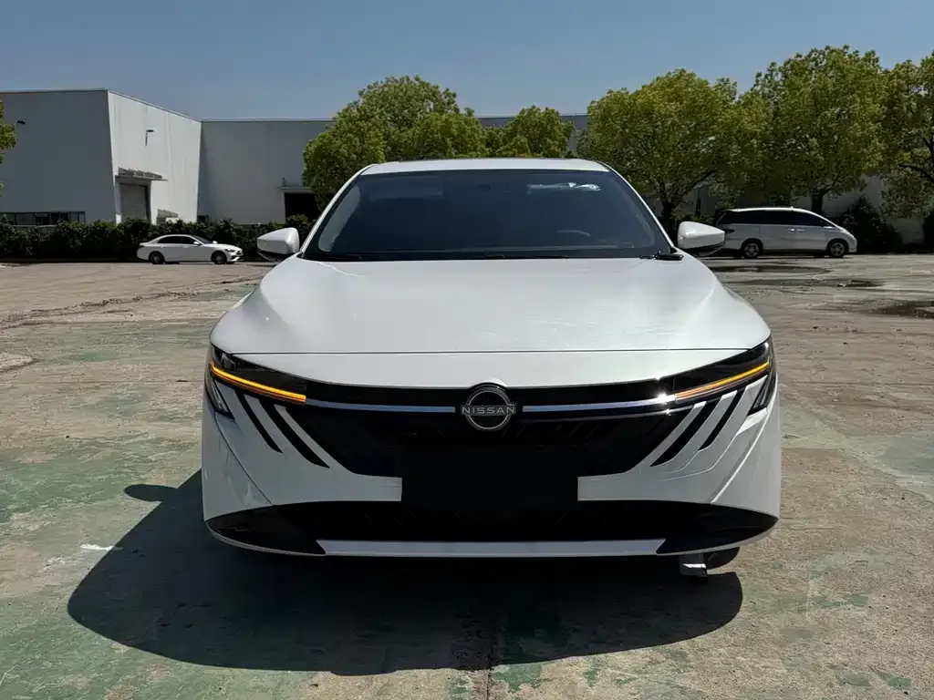 Nissan Sylphy 2026 — фото 1 из 5