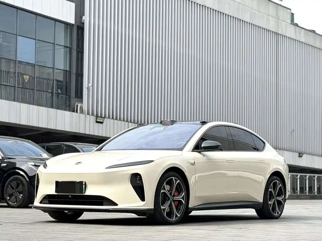 NIO ET5 2022