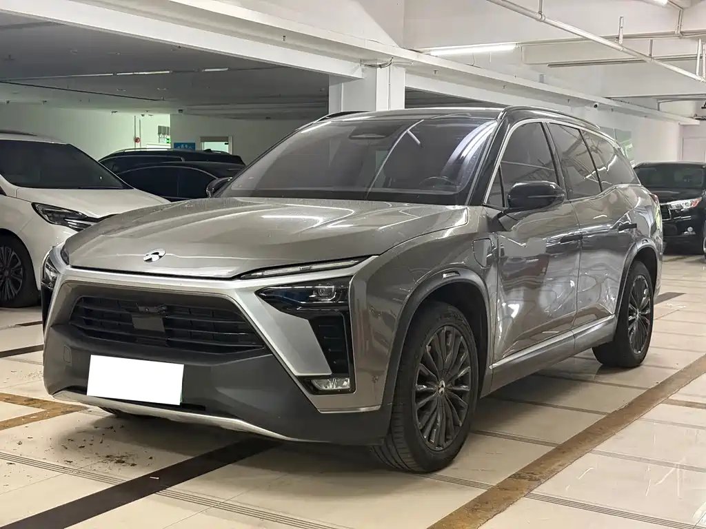 NIO ES8 2021