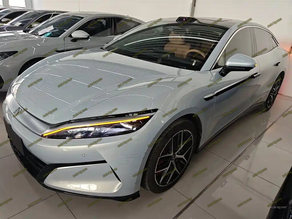 BYD 汉L 2025