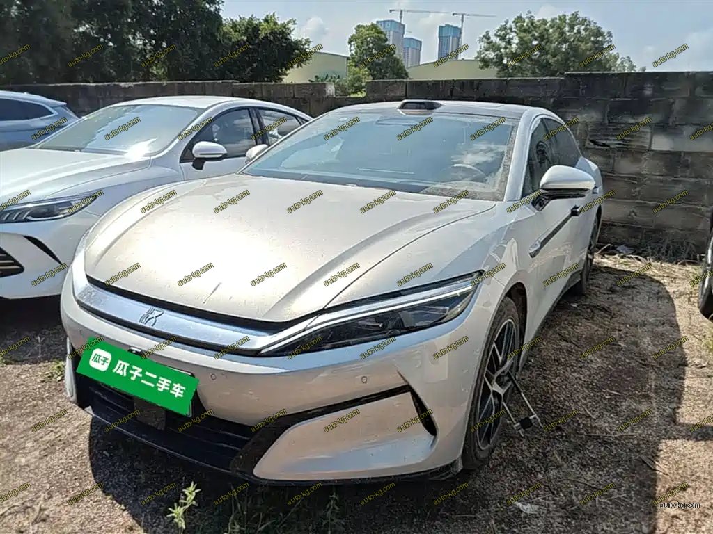 BYD 汉L 2025