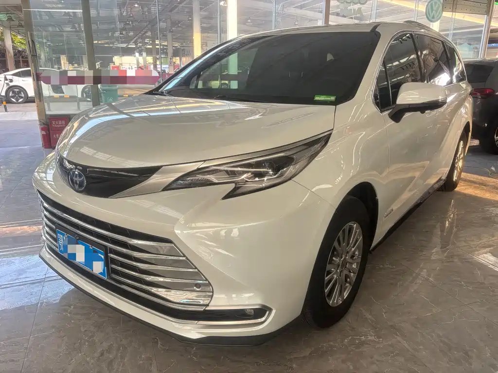 Toyota Sienna 2022