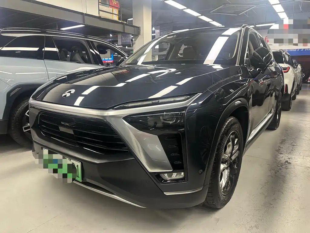 NIO ES8 2021