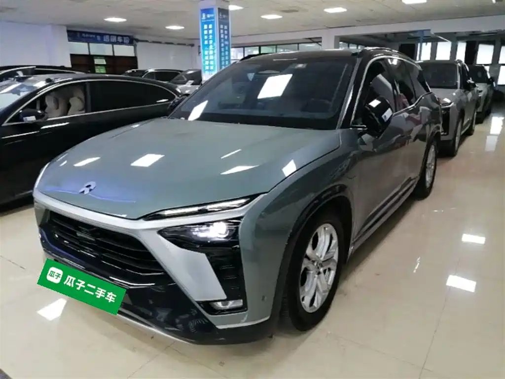NIO ES8 2022