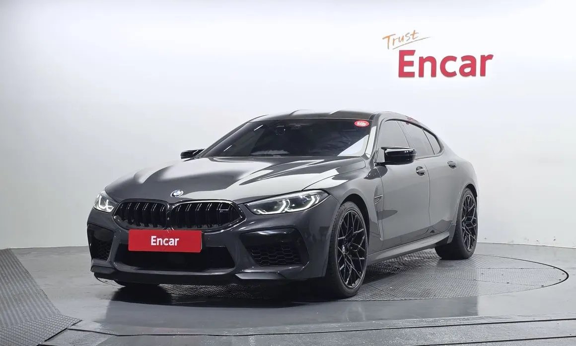 BMW M8 2020 — фото 1 из 5