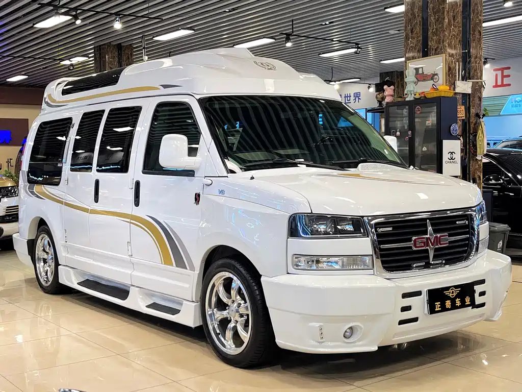 GMC Savana 2015