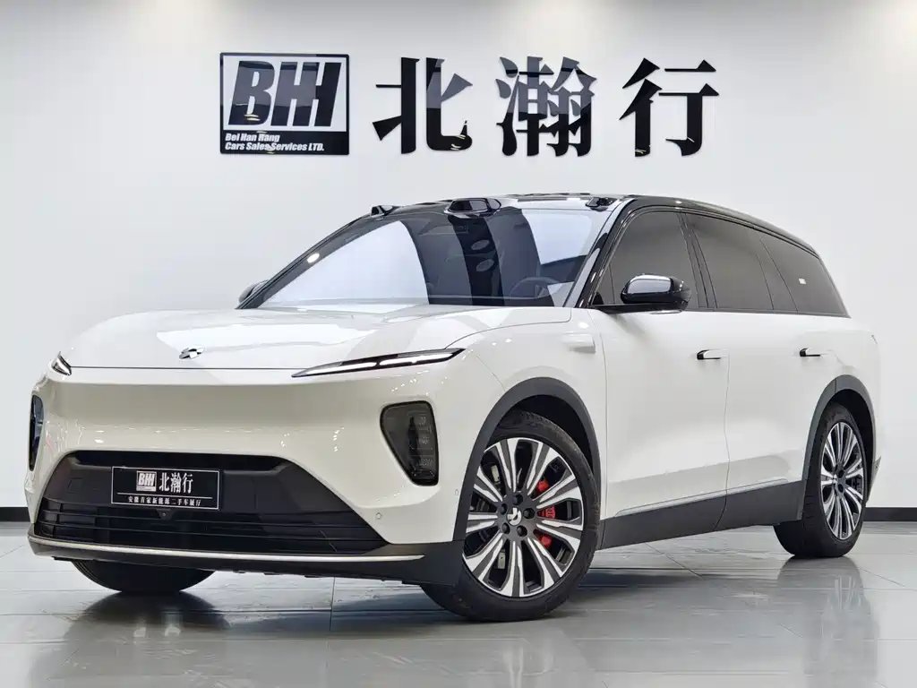 NIO ES8 2024