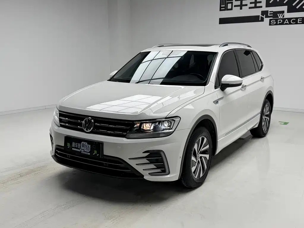 Volkswagen TiguanLPHEV 2021
