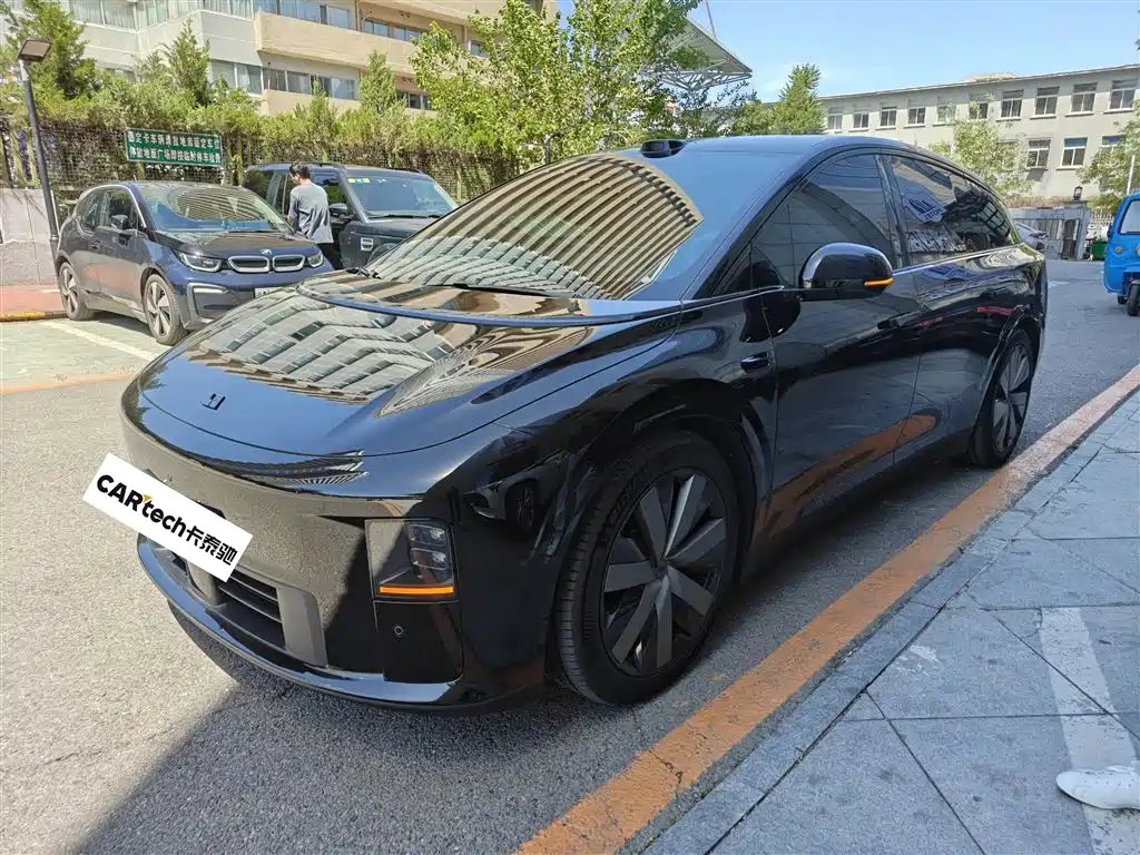 Li Auto Lii6 2025
