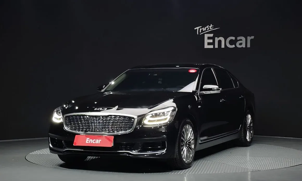 Kia K9 2019 — фото 1 из 30