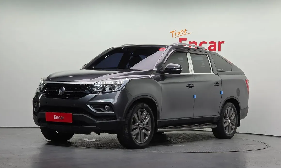 SsangYong Rexton 2018 — фото 1 из 31