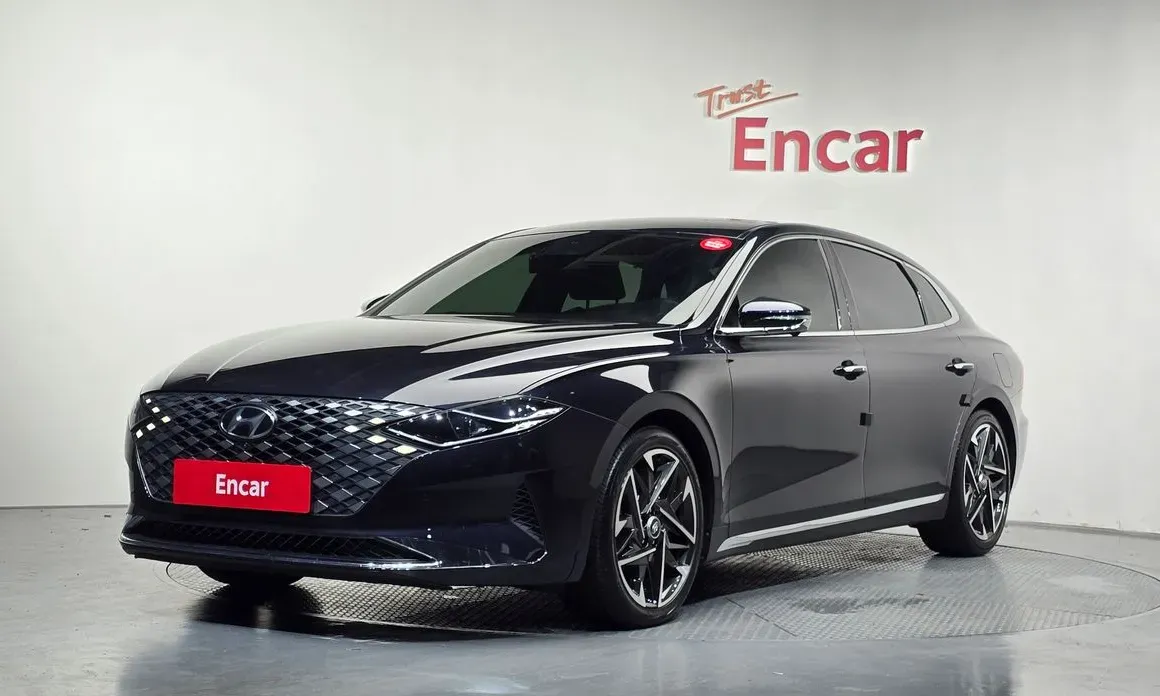Hyundai Grandeur 2021 — фото 1 из 36