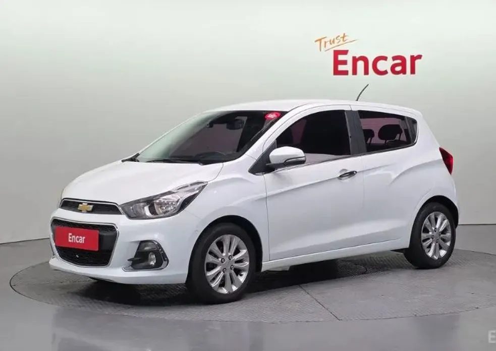 Chevrolet Spark 2016 — фото 1 из 20