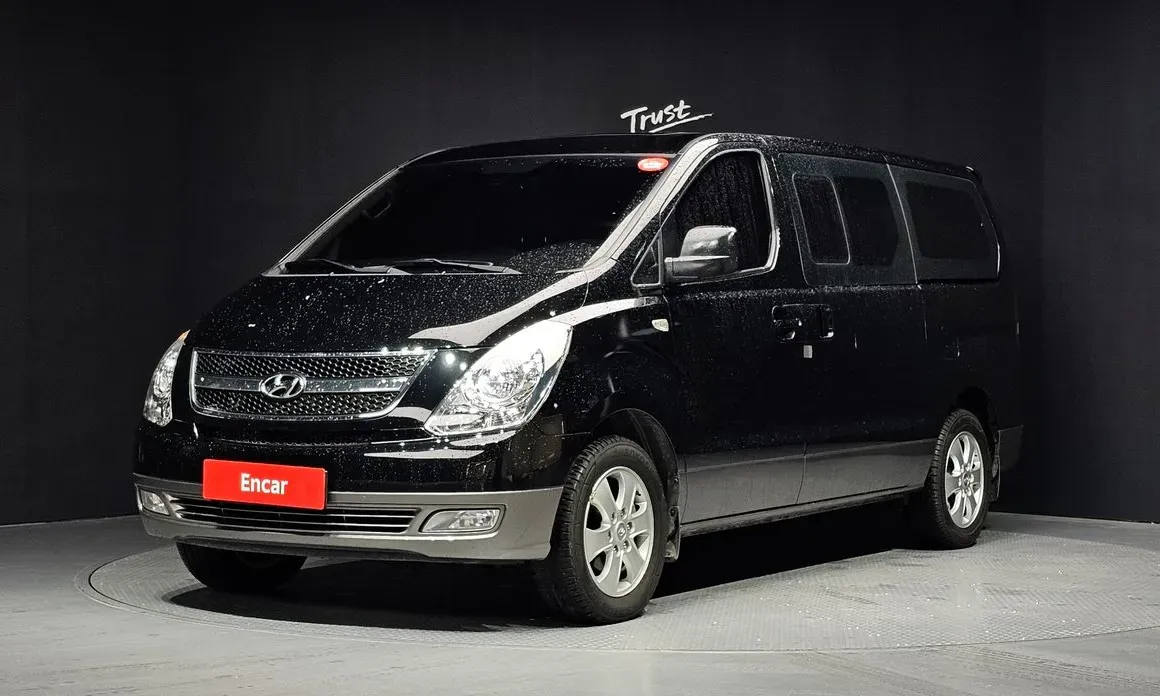 Hyundai Starex 2015 — фото 1 из 31