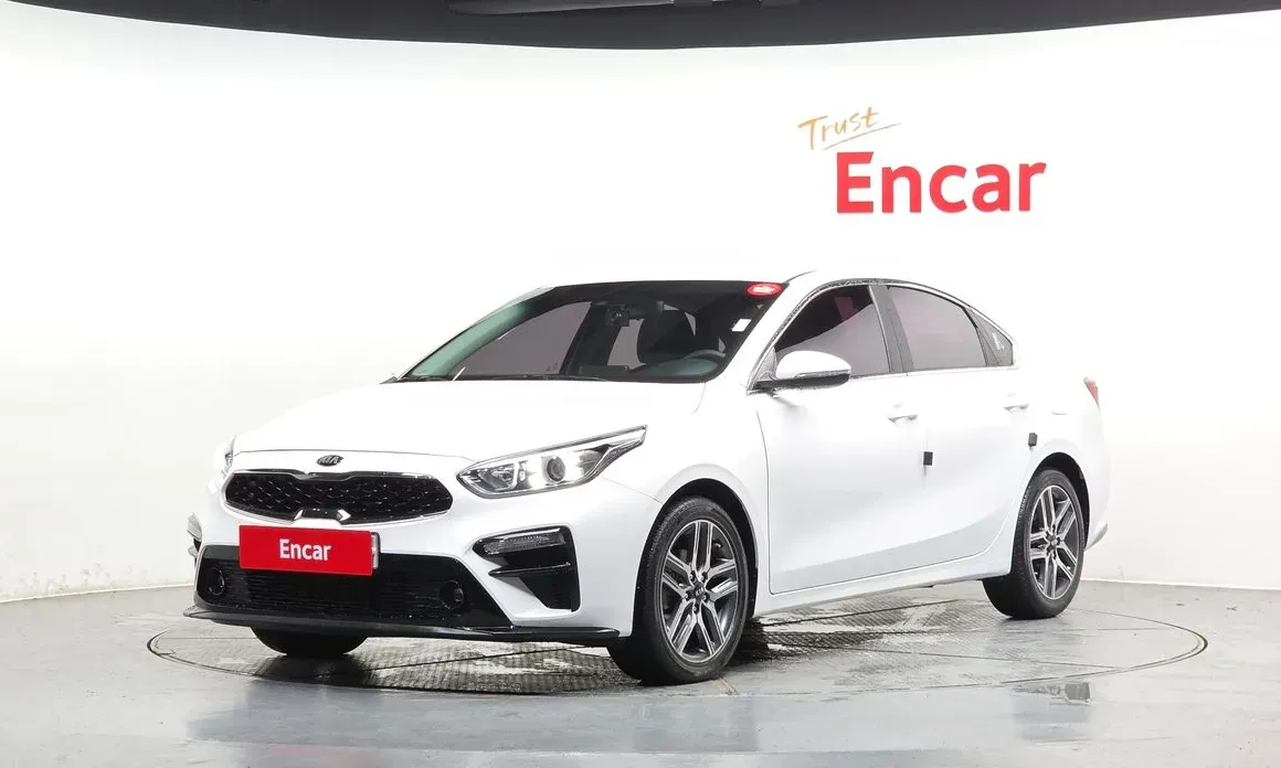 Kia K3 2019 — фото 1 из 20