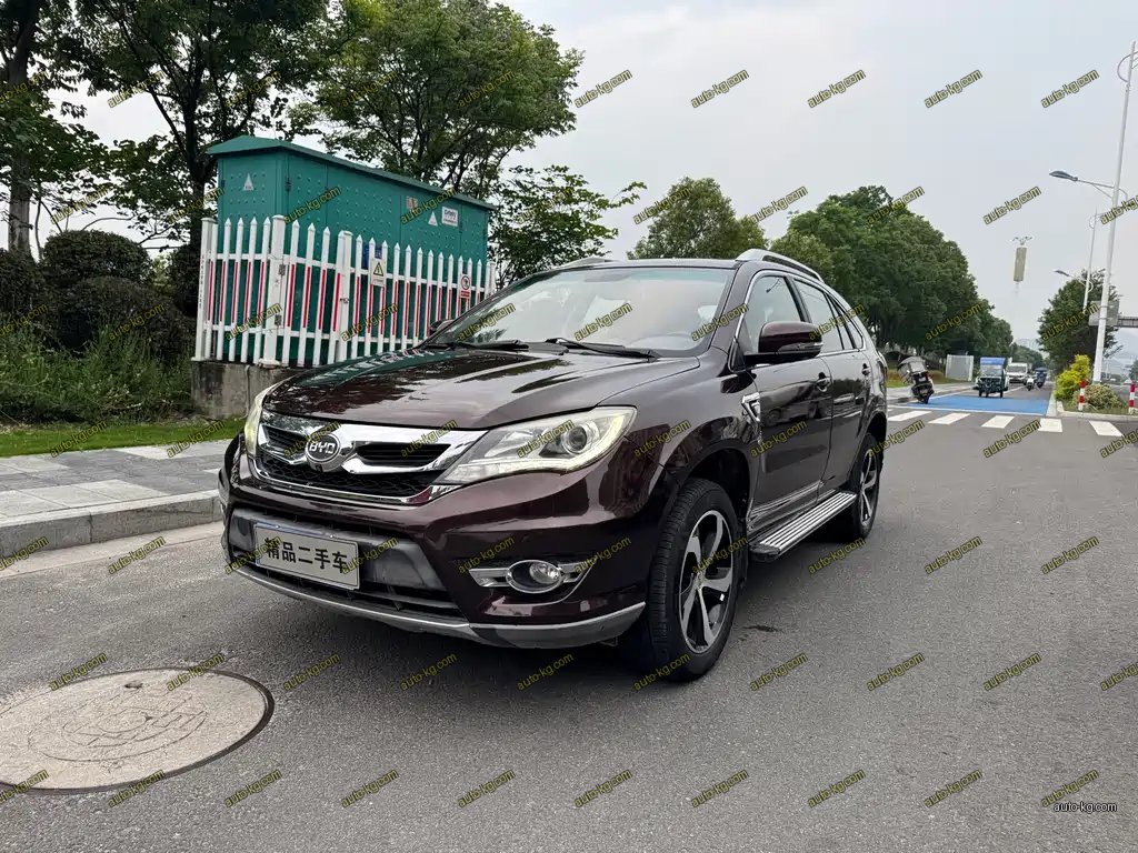 BYD S7 2015