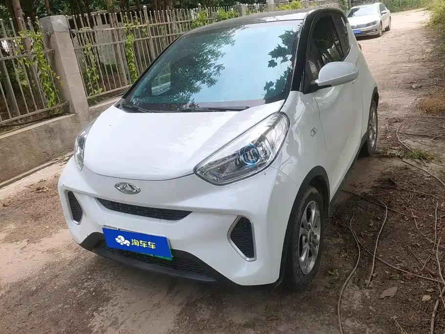 CheryQQ Little Ant 2019