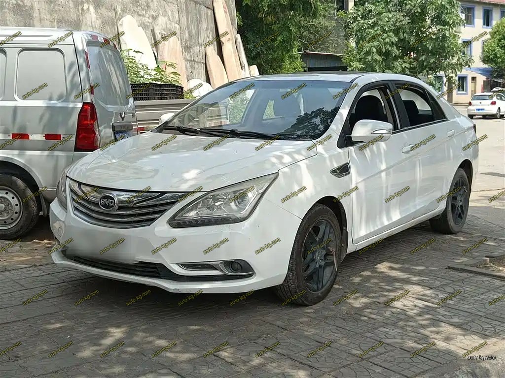 BYD G5 2015
