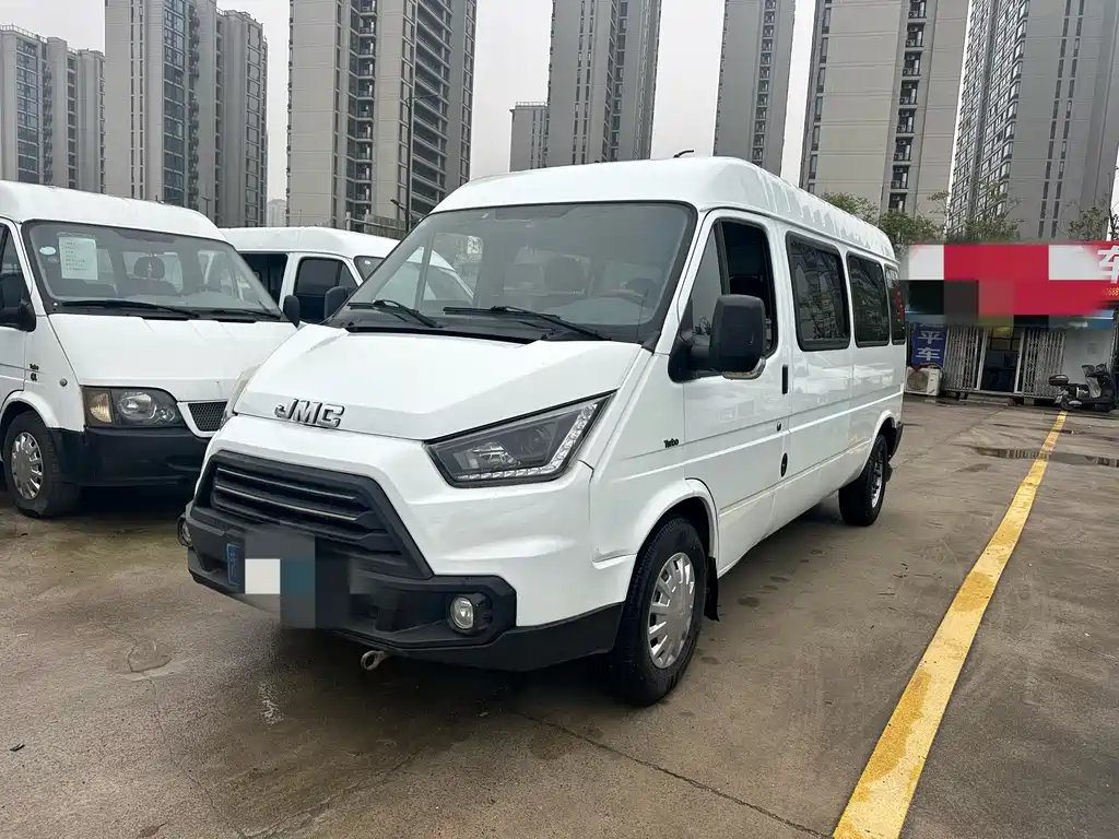JMC Tesla 2018