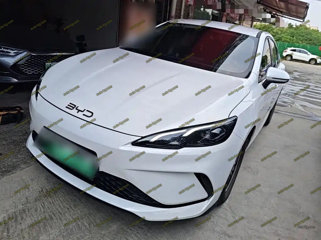 BYD Seal 05 DM-i 2025