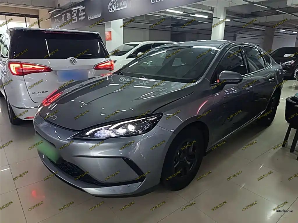BYD Seal 05 DM-i 2025