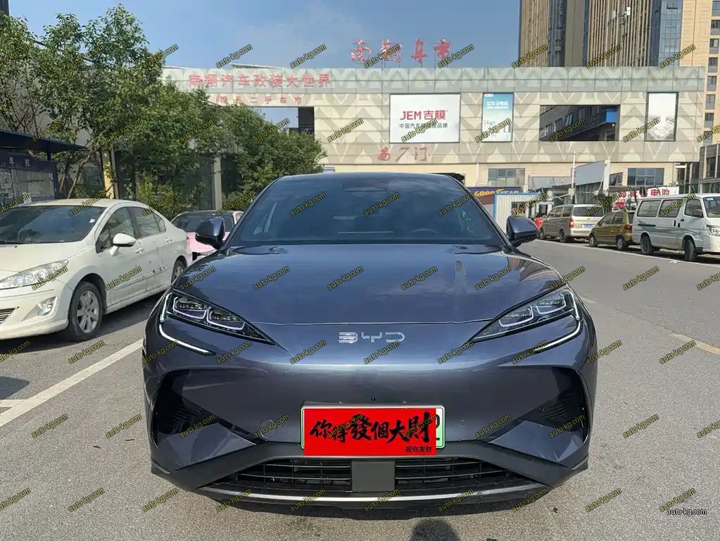 BYD Seal 07 EV 2025
