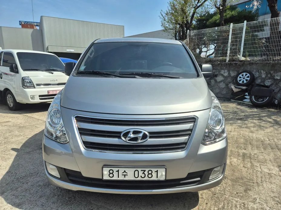 Hyundai Starex 2018 — фото 1 из 16