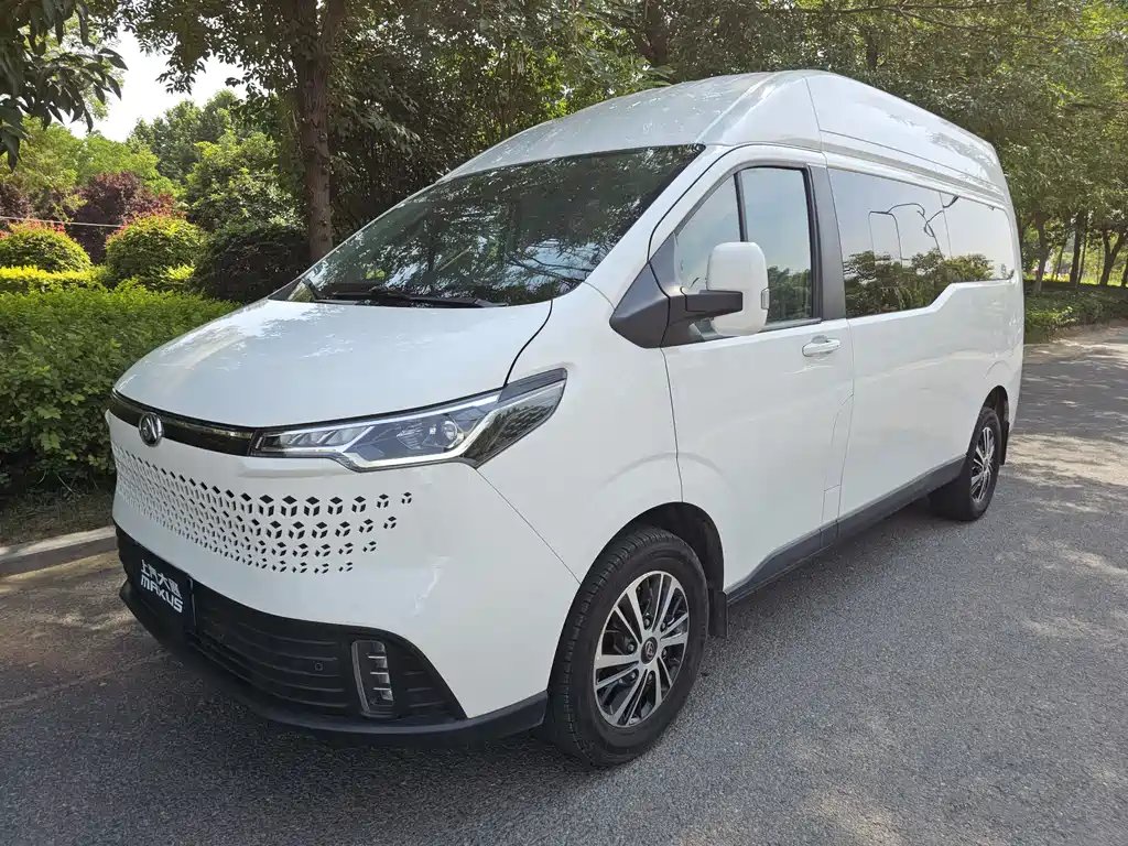 Maxus V70 2024