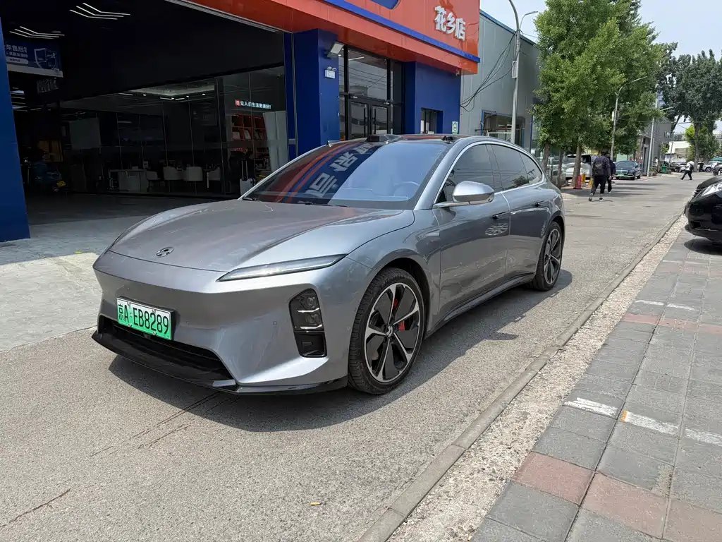 NIO ET5T 2025