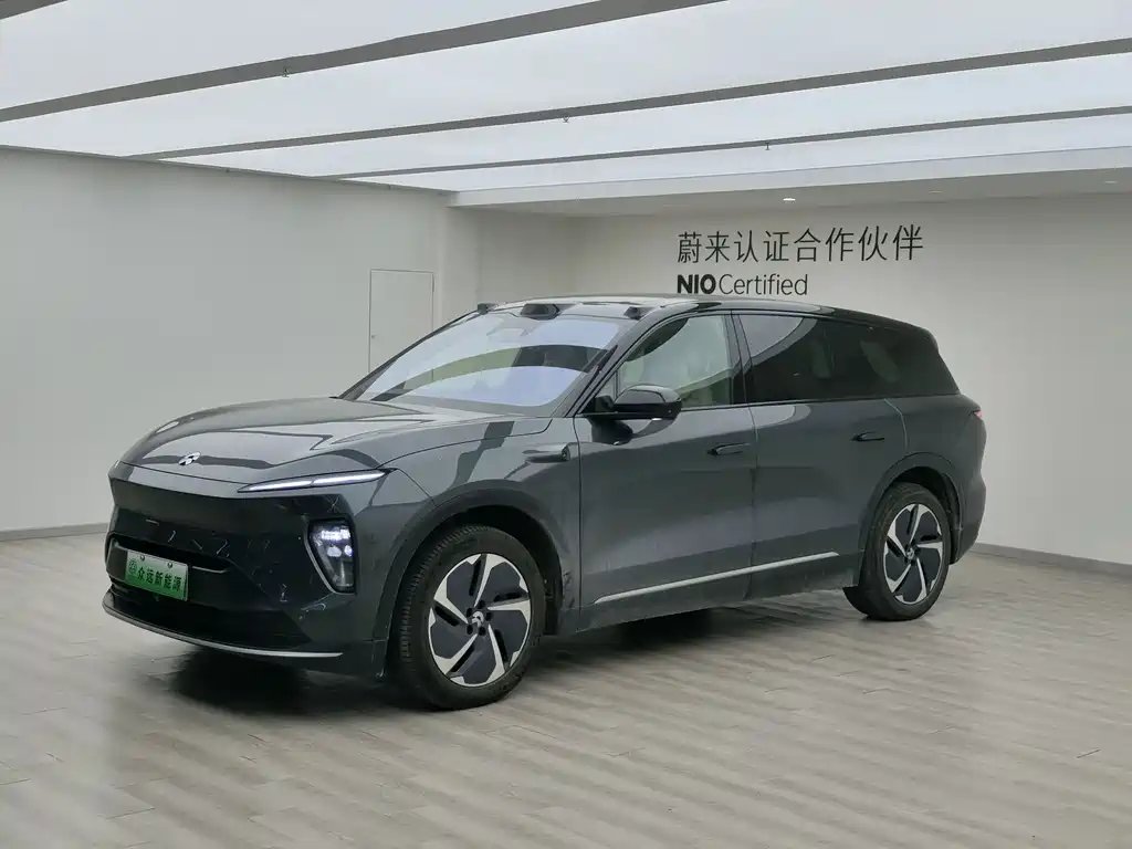 NIO ES8 2023