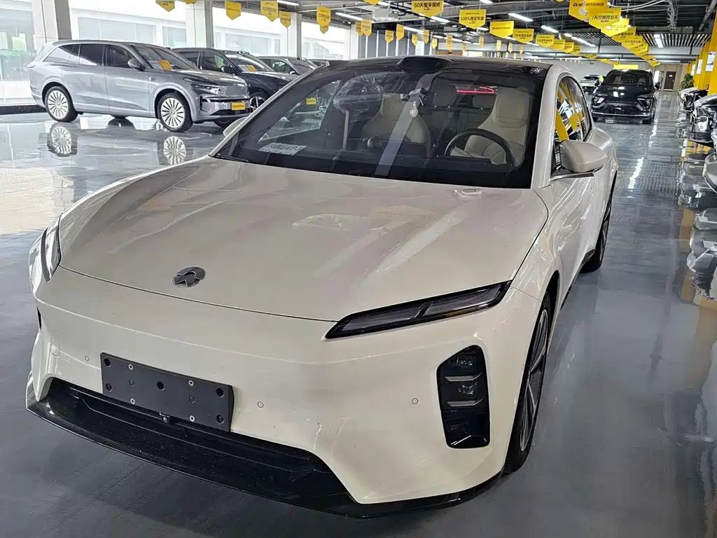 NIO ET5 2025