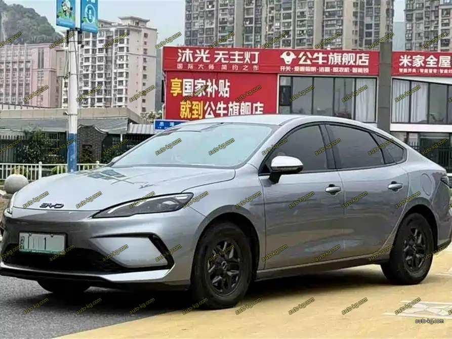 BYD Seal 05 DM-i 2025