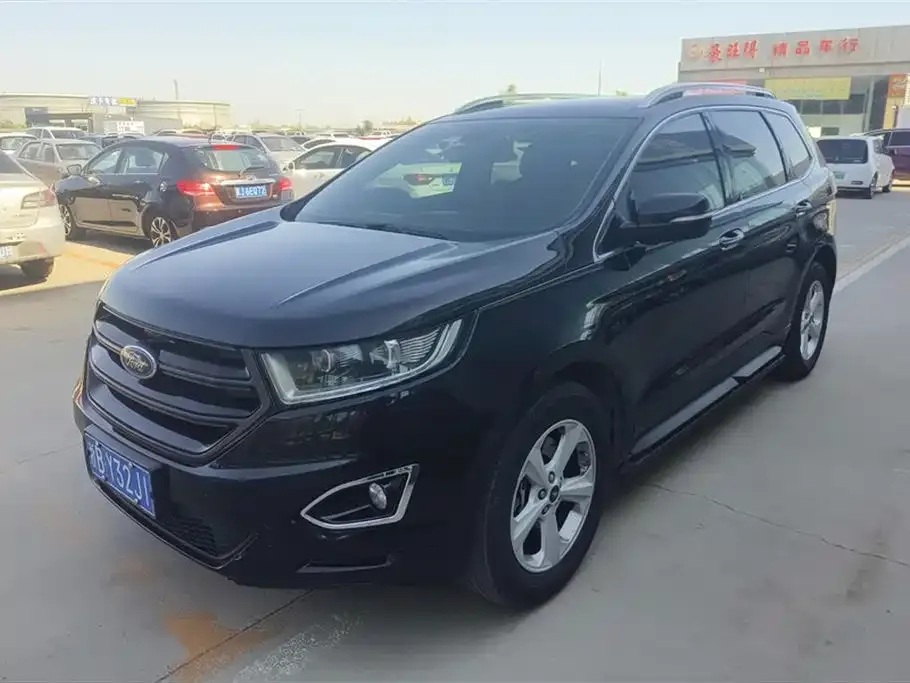 Ford Edge 2017 — фото 1 из 16