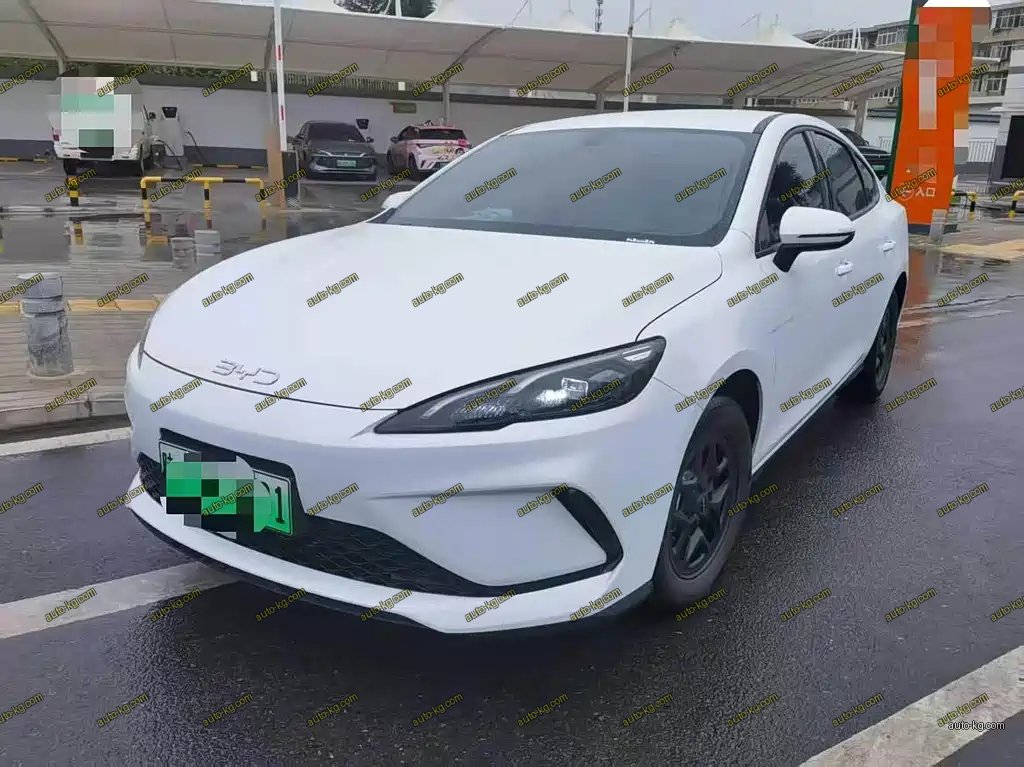 BYD Seal 05 DM-i 2025