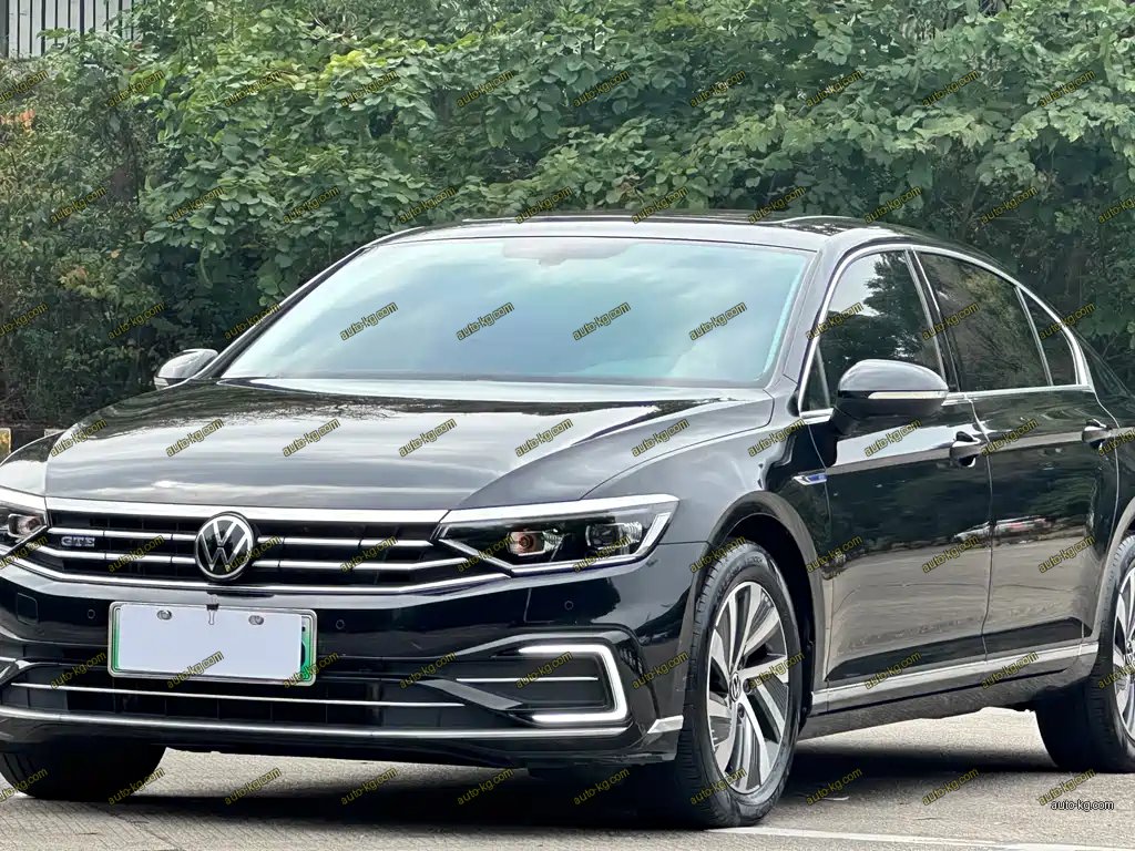 Volkswagen 迈腾 PHEV 2025